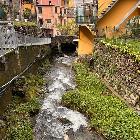Gigi's 1 * Manarola